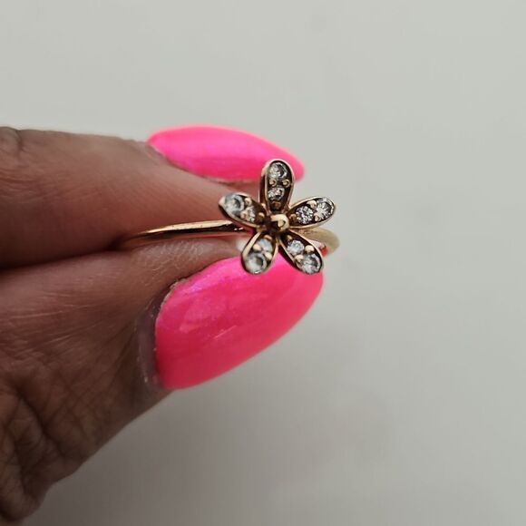 Pandora Daisy Rose Gold Ring Size 7 - Picture 5 of 16